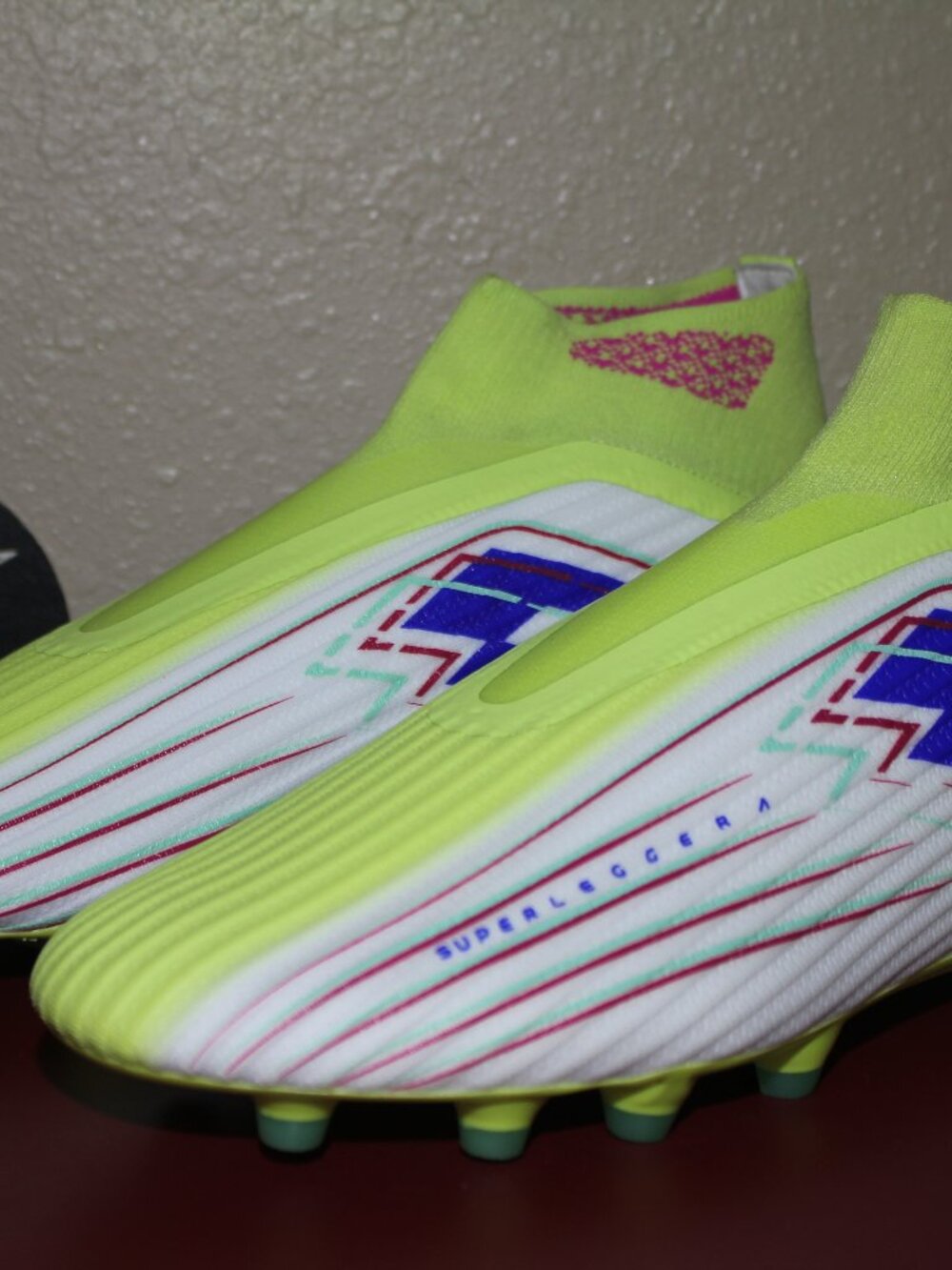 Lotto Solista 100 Gravity VIII FG Soccer Cleats Men 10 / 11.5 Women